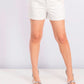 Shorts chino femininos Maison Jules com frente lisa, branco, tamanho 4