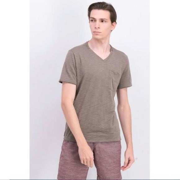 Camiseta masculina com decote em V e bolso, tamanho pequeno, da INC International Concepts