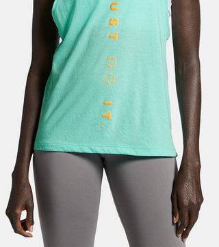 Camiseta regata Nike Miler Dri Fit Just Do It Running Feminina Verde Tamanho P