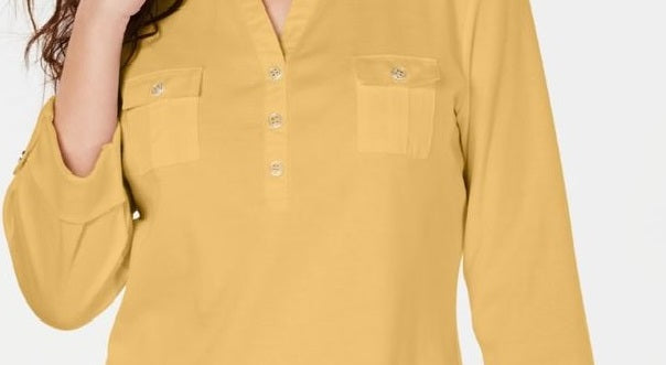 Blusa feminina Karen Scott com decote dividido e tecido laranja, tamanho pequeno