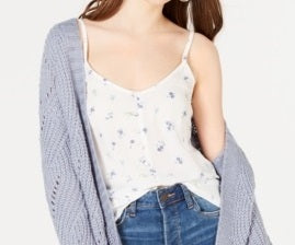 Blusa feminina estampada com botões e detalhes em rosa hippie, tamanho médio, branca