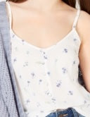 Blusa feminina estampada com botões e detalhes em rosa hippie, tamanho médio, branca