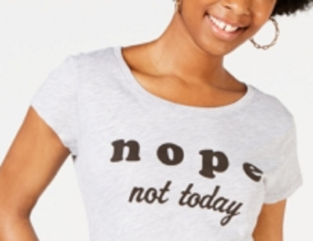 Camiseta feminina Love Tribe com slogan, gola redonda, estampa gráfica, cinza, tamanho grande