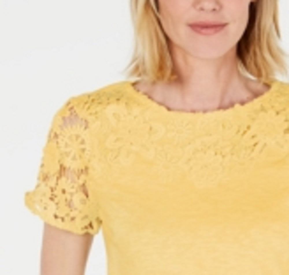 Camiseta feminina Charter Club de algodão com renda e detalhes, amarela, tamanho médio