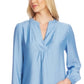 Blusa feminina Vince Camuto com decote dividido e babados, azul, tamanho extragrande