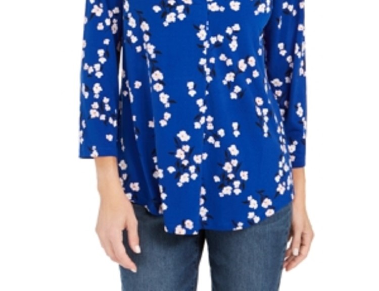 Blusa feminina Charter Club com estampa floral e decote em V, plissada, azul, tamanho grande