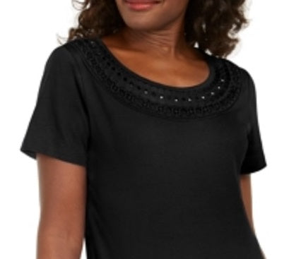 Camiseta feminina Karen Scott com acabamento em crochê e algodão, preta, tamanho X-S