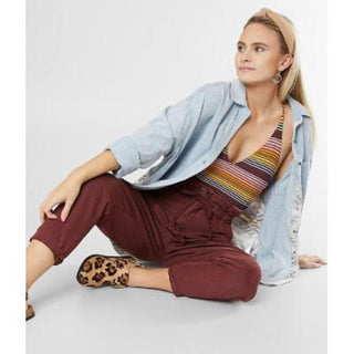 Calça feminina Margate Paperbag cintura alta plissada vermelha tamanho médio
