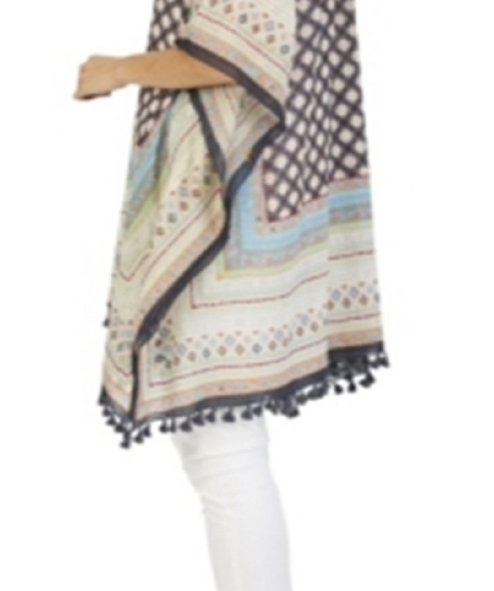 Poncho feminino Roberta Moorish Pattern com bordado à mão e borlas, tamanho único, azul, da Two's Company