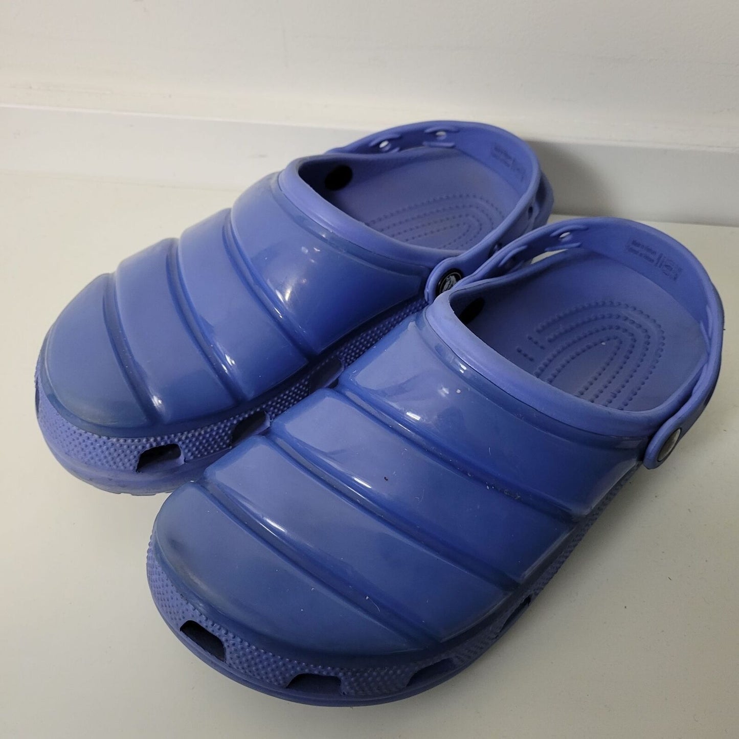 Sandália Crocs Classic Neo Puff Clog Masculina Roxa Tamanho 5/7
