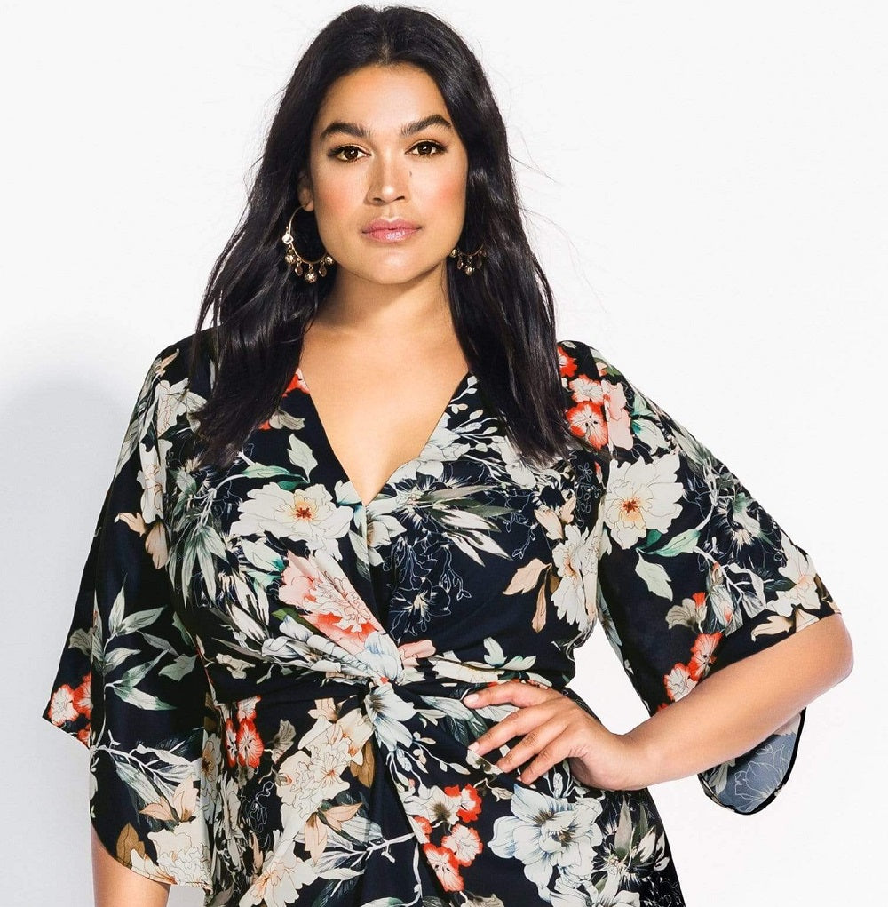 Vestido feminino moderno com manga sino torcida City Chic, preto, tamanho 20W