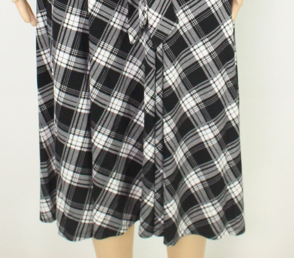 Vestido feminino Charter Club Plus, xadrez, decote em V, cintura marcada, preto, tamanho 2X