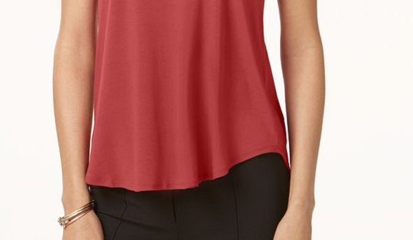 Camiseta feminina Alfani com acabamento em cetim, tamanho P, vermelha