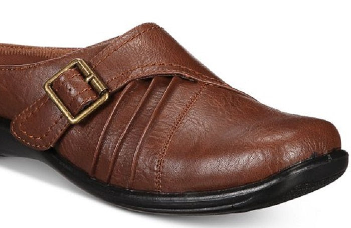 Mulas femininas Easy Street Hart Comfort marrom tamanho 7 N