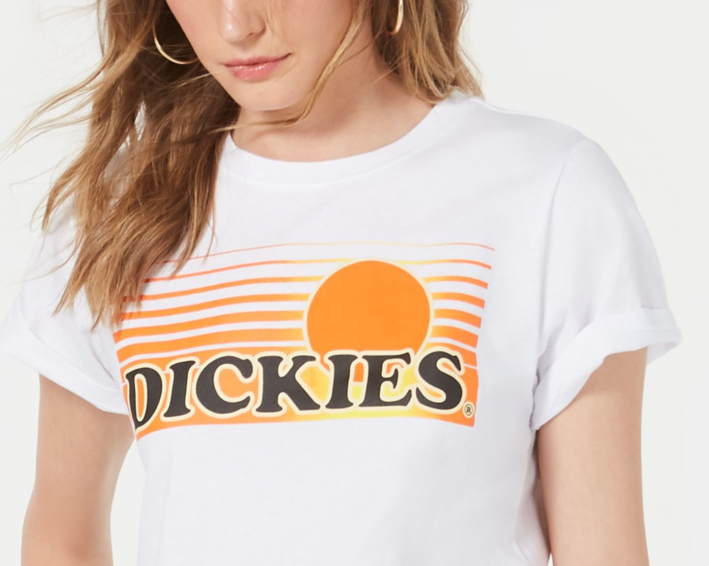 Camiseta feminina Dickies New Logo Graphic de manga curta, branca, tamanho médio