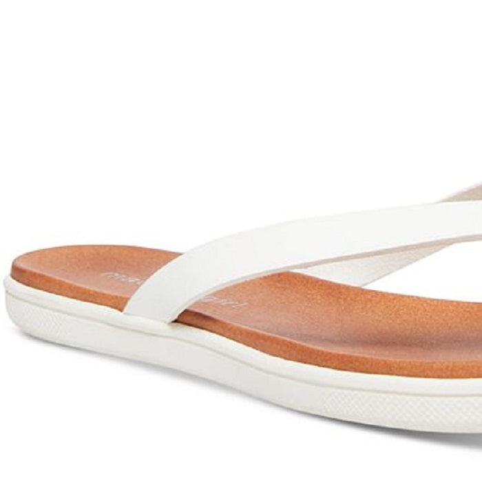 Sandálias femininas Madden Girl Mitsy em verniz, de couro, abertas, prateadas, tamanho 7 M