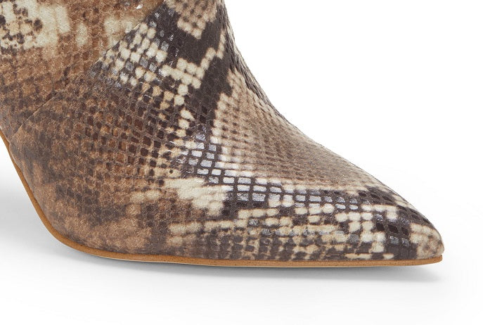 Botas femininas Jessica Simpson Layra Fabric bico fino na altura do tornozelo marrom tamanho 5 M