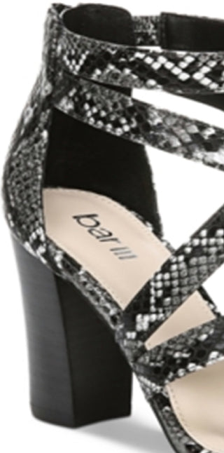 Salto alto Blythe com tiras Bar III feminino, preto, tamanho 8 M