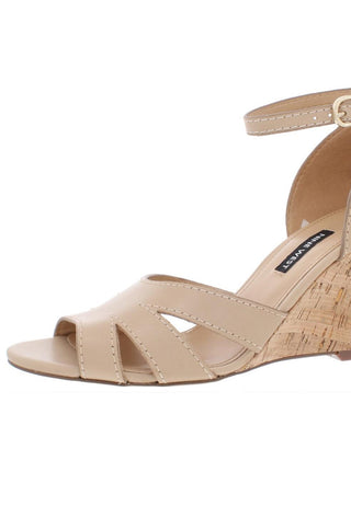 Sandálias femininas Nine West Lilly Cut Out com bico aberto e salto anabela, tamanho 9 M, marrom