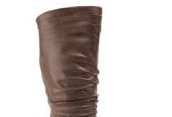 Botas de montaria femininas Yulissa de couro sintético Bare Traps, tamanho 8 M, marrom