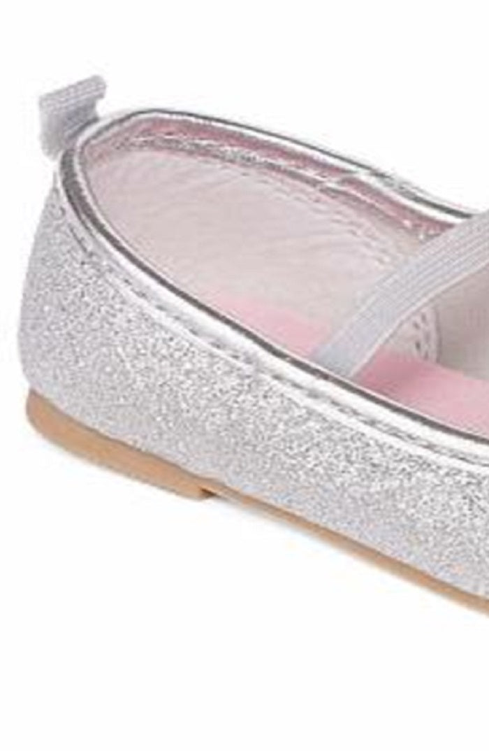 Tênis Carter's Girl's Slip on com velcro e bico redondo, cinza, tamanho 12