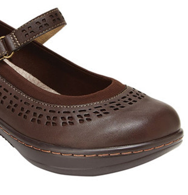 Sapato feminino JBU marrom tamanho 7M