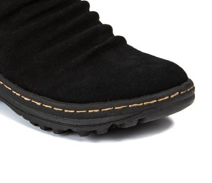 Botas de inverno femininas Baretraps Alick com pele sintética para clima frio, pretas, tamanho 11 M