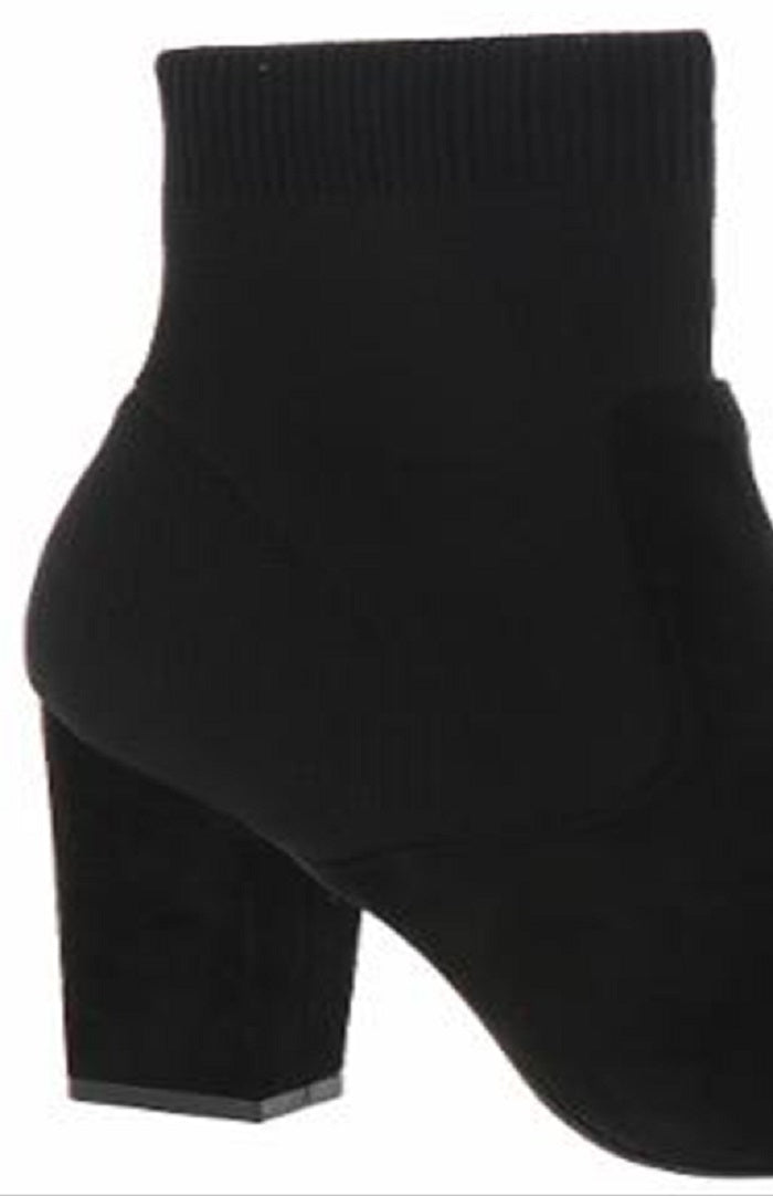 Botas femininas Steve Madden Remy bico fino na altura do tornozelo, tamanho 8M, pretas