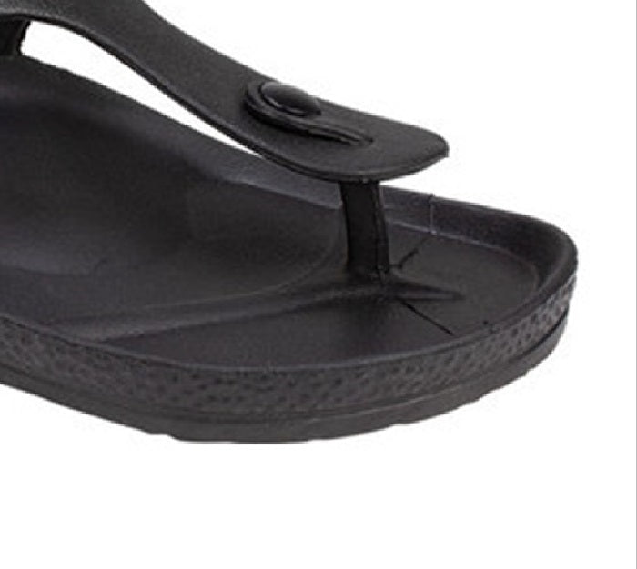 Sandália feminina White Mountain Cadella Thong preta tamanho 6 M