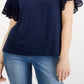 Top feminino Charter Club com decote em V e acabamento em renda, azul, tamanho pequeno