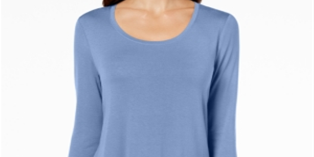Blusa com decote redondo da coleção JM em azul regular e pequeno, tamanho XS