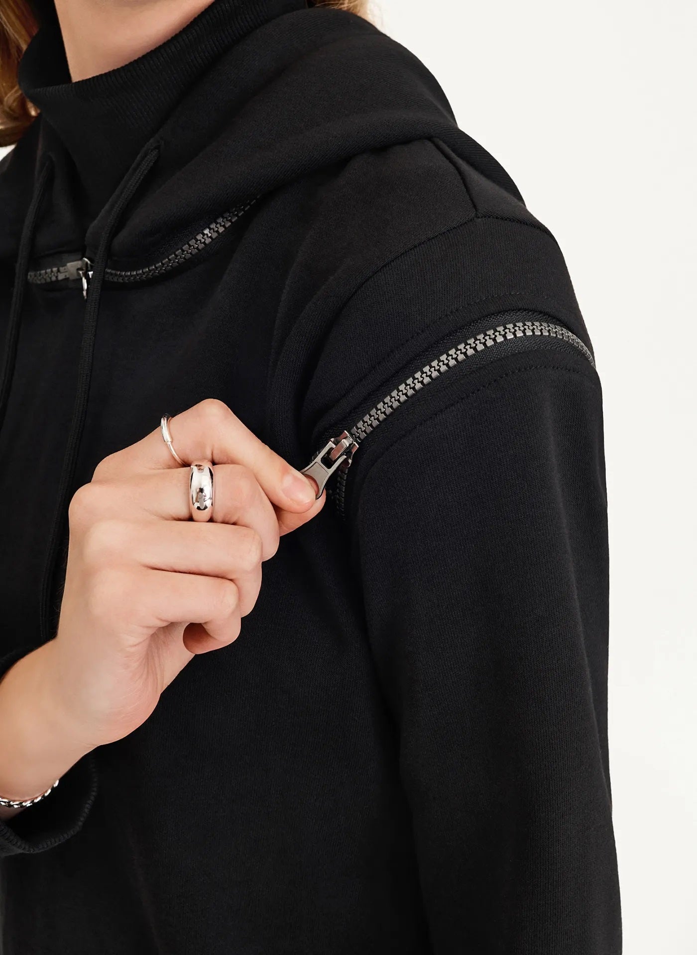 Suéter feminino DKNY com capuz e manga comprida, preto, tamanho médio