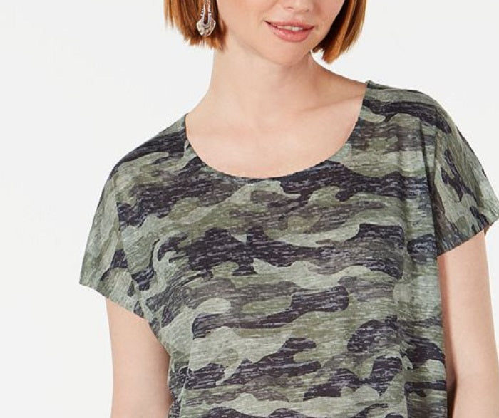 Blusa feminina com estampa camuflada e decote redondo, verde, tamanho pequeno, da Style &amp; Co