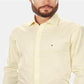 Camisa social masculina Tommy Hilfiger Slim Fit Stretch Solid, amarela, tamanho 16x34-35