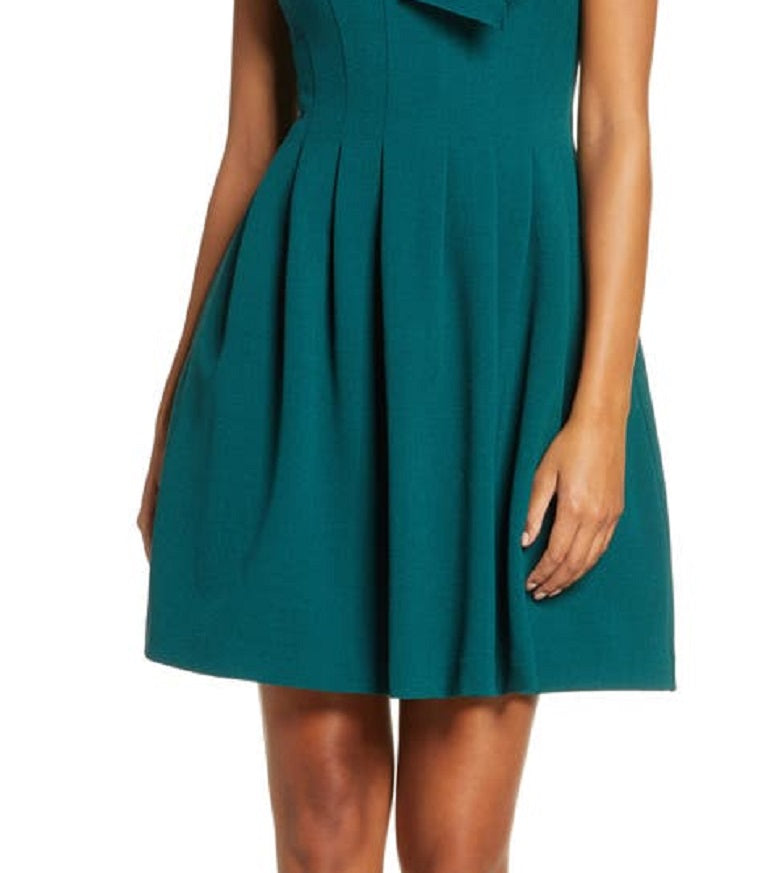 Vestido feminino Vince Camuto com decote em arco e ajuste evasê, verde, tamanho 4
