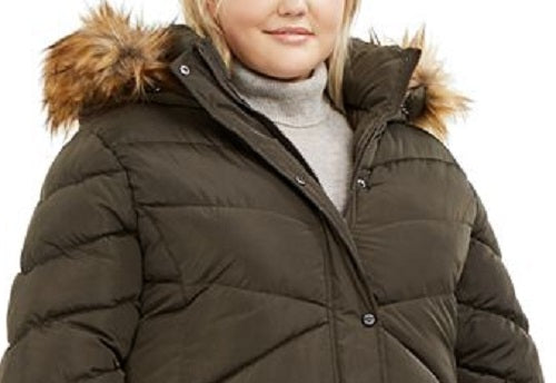 Casaco acolchoado com capuz e acabamento em pele sintética Madden Girl Junior's Plus, verde, tamanho 3X