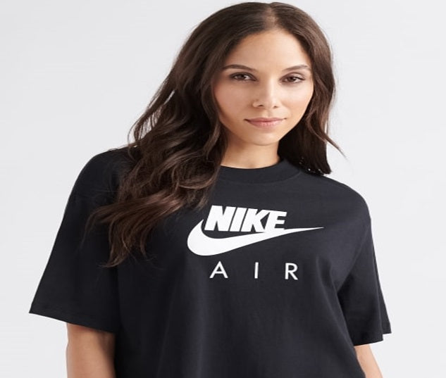 Camiseta Nike Sportswear Air Feminina Preta Tamanho M