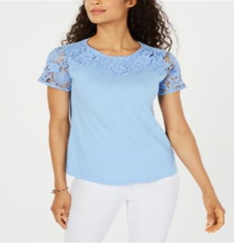 Camiseta feminina Charter Club de algodão com renda e detalhes em azul, tamanho médio