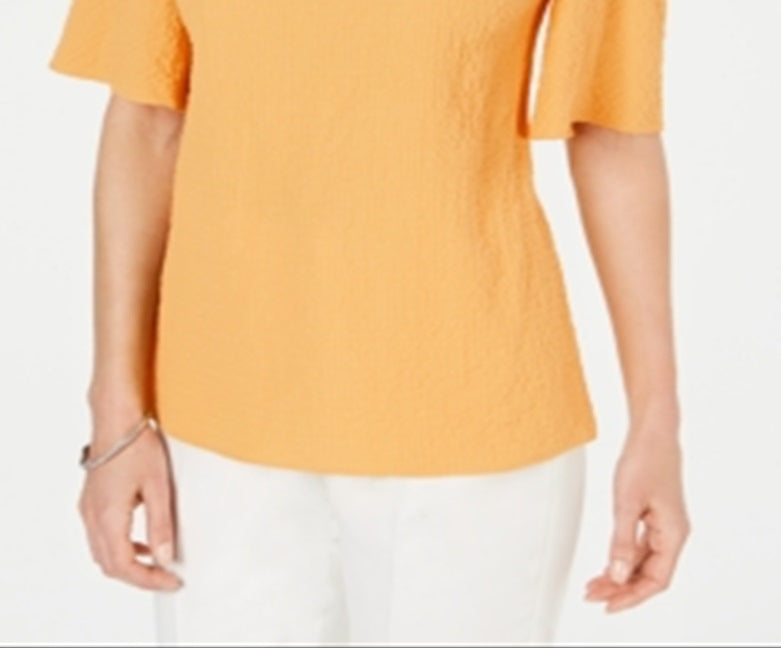 Blusa feminina com textura amassada e ombros descobertos, tamanho médio, amarela, da coleção JM