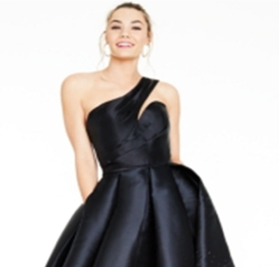 Vestido de mikado metálico de um ombro só da Glamour by Terani Junior, preto, tamanho 4