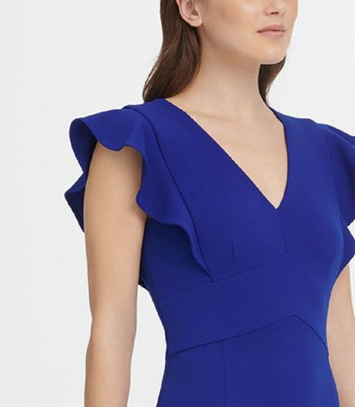 Vestido tubinho feminino DKNY com decote em V e babados, manga curta, azul, tamanho 16