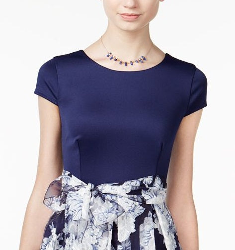 Vestido curto listrado de manga curta com decote em joia e ajuste evasê para festa, tamanho azul 9-10, feminino B Darlin