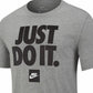 Camiseta Nike Sportswear Just Do It Masculina Cinza Tamanho Grande