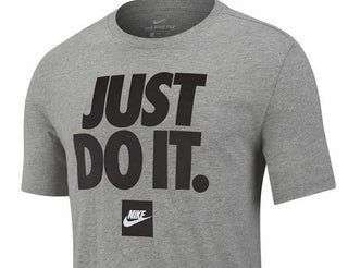Camiseta Nike Sportswear Just Do It Masculina Cinza Tamanho Grande