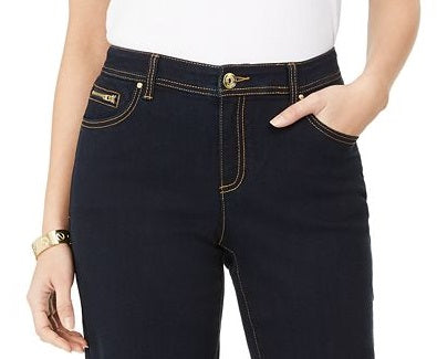 Shorts jeans femininos Curvy Fit Tikglo com punho, azul, tamanho 2, da INC Iternational Concepts
