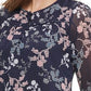 Blusa Tommy Hilfiger Feminina com Botões e Punhos Amarrados e Estampa Floral, Cinza Escuro, Tamanho P