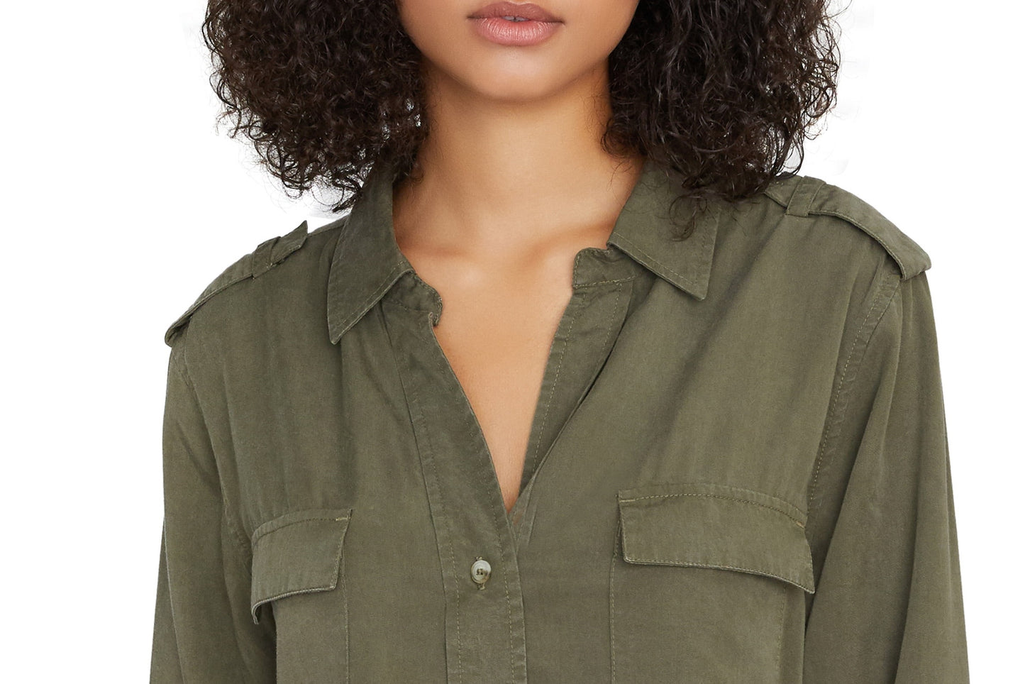 Camisa Sanctuary Feminina Conroy Surplus, elegante e limpa, com botões e bolsos no peito, verde, tamanho XL