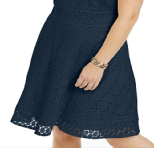 Vestido feminino plus size Charter Club com bainha evasê e renda, tamanho 1X