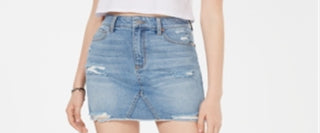 Minissaia jeans rasgada Tinseltown Junior's azul tamanho 15