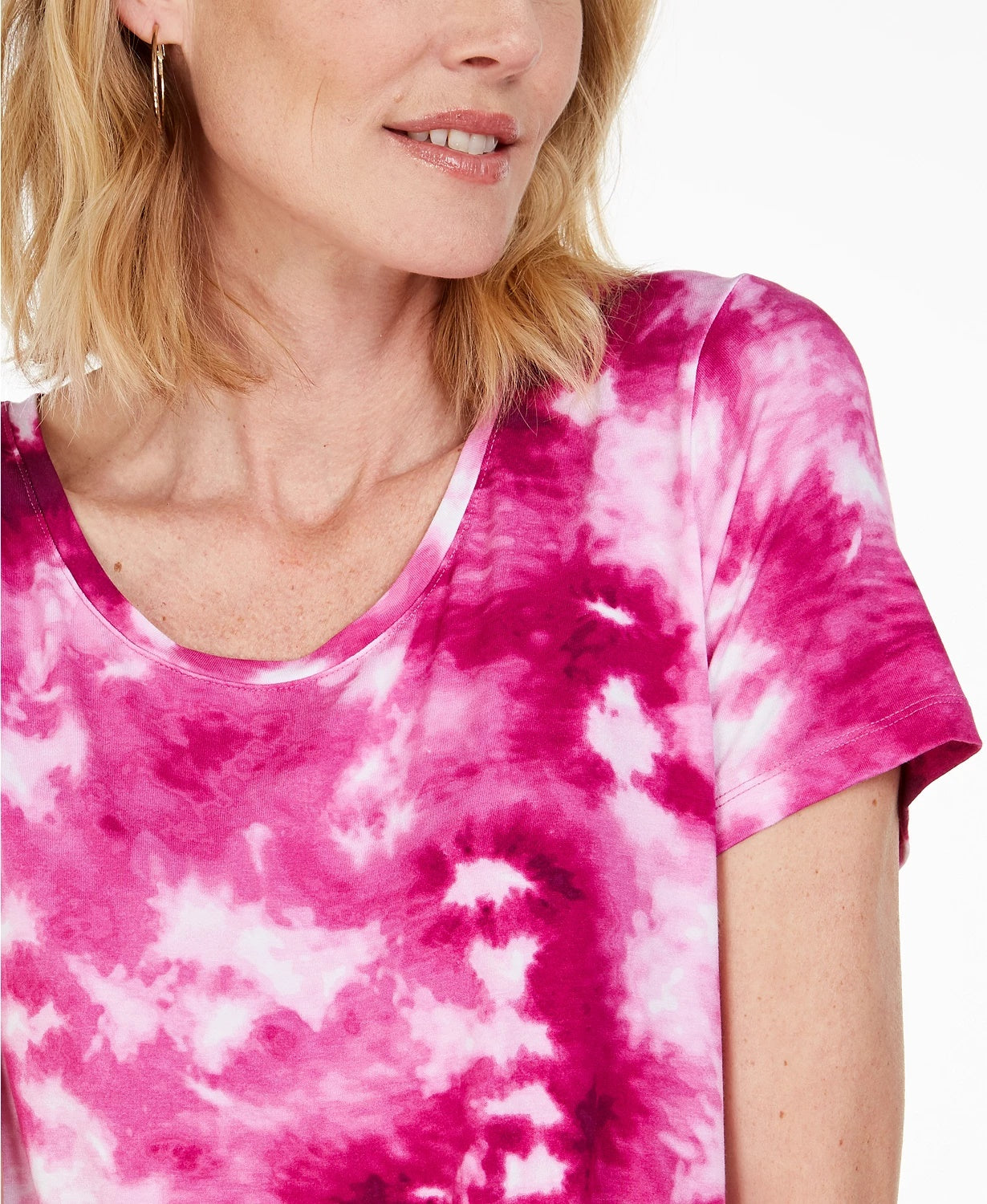 Camiseta feminina estampada com decote redondo e manga curta, tamanho extra pequeno, rosa médio, da coleção JM